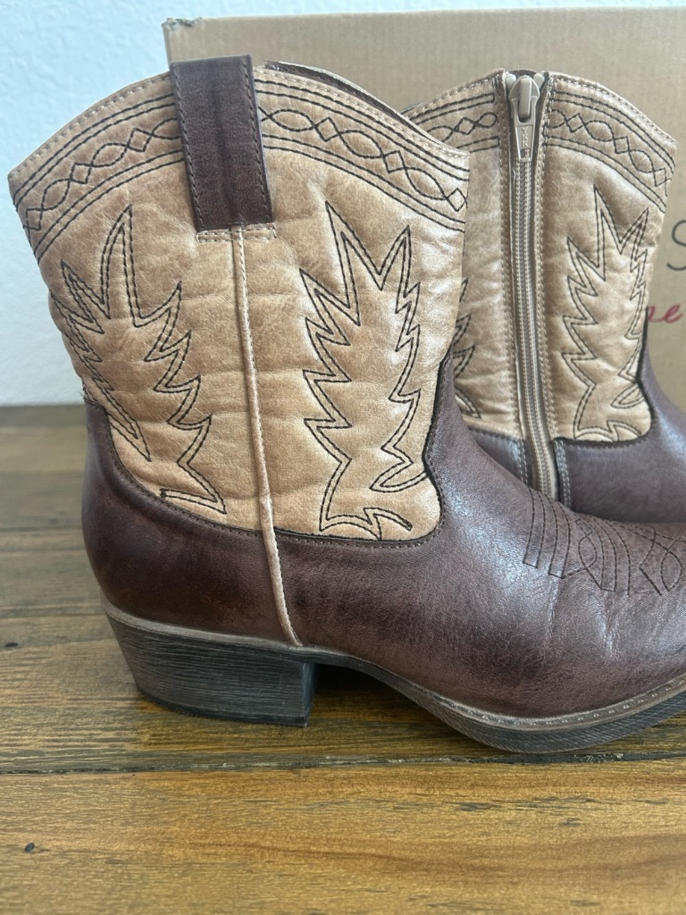 Coconuts by Matisse Two-Tone Western Ankle Boots - Brown & Tan - Picture 3 of 11